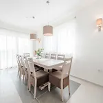 Classic Four Bedroom With Sea View And Private Pool 3 *