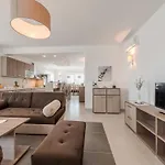 Classic Four Bedroom With Sea View And Private Pool 3