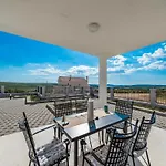 别墅 Classic Four Bedroom With Sea View And Private Pool 3 *