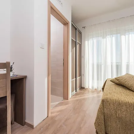 Classic Four Bedroom With Sea View And Private Pool 3 Debeljak