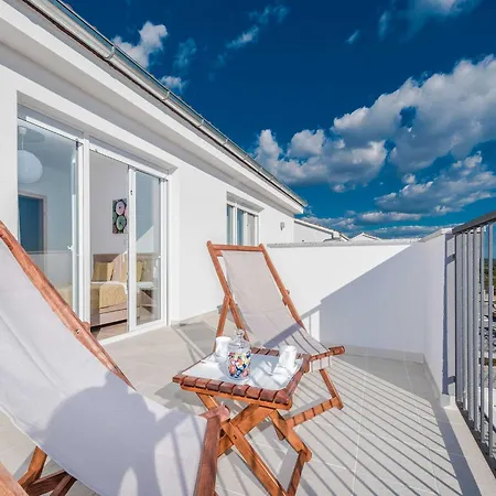 Classic Four Bedroom With Sea View And Private Pool 3 Vila *