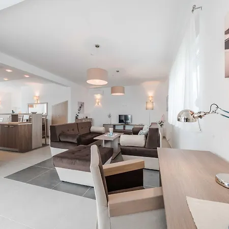 Classic Four Bedroom With Sea View And Private Pool 3 *