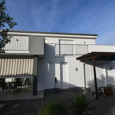 Classic Four Bedroom With Sea View And Private Pool 3 Villa