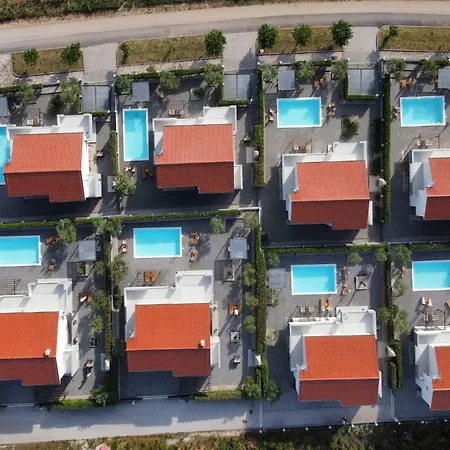 Classic Four Bedroom With Sea View And Private Pool 3 Debeljak