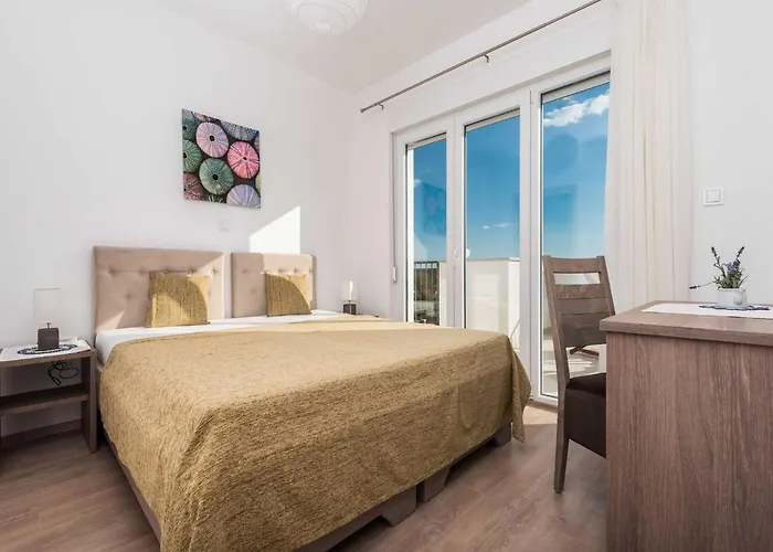 فيلة Classic Four Bedroom With Sea View And Private Pool 3