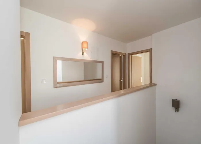 Classic Four Bedroom With Sea View And Private Pool 3 Вилла Debeljak